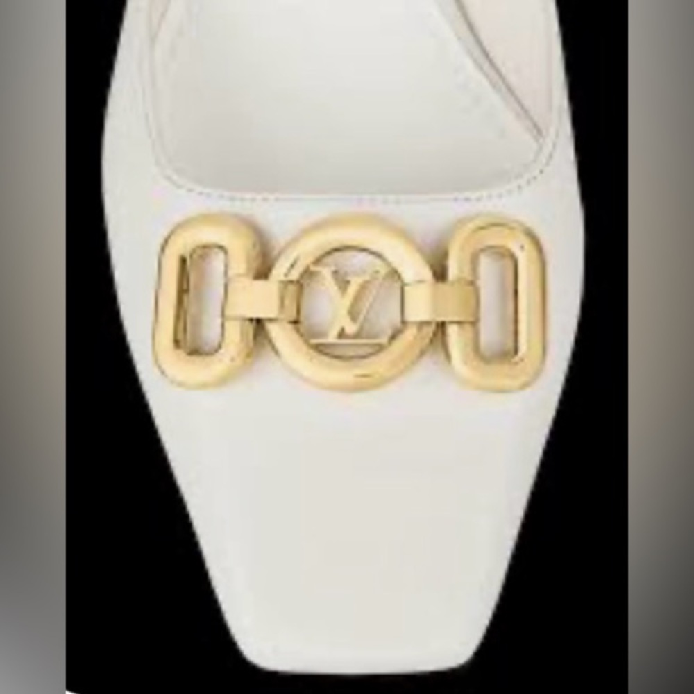 [Louis Vuitton] Rotary Low Heel Square Pumps White Leather Women’s EU 35 / US 5 - Picture 3 of 16